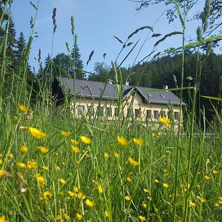 Rs Bernov Zatisi Hotel Nejdek Eksteriør billede