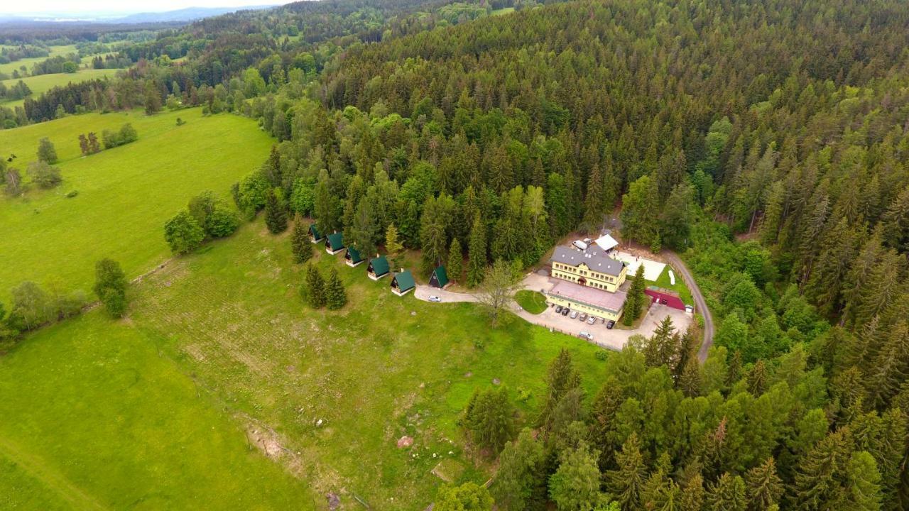 Rs Bernov Zatisi Hotel Nejdek Eksteriør billede