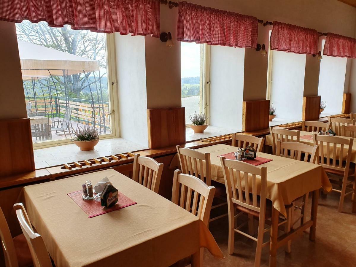 Rs Bernov Zatisi Hotel Nejdek Eksteriør billede