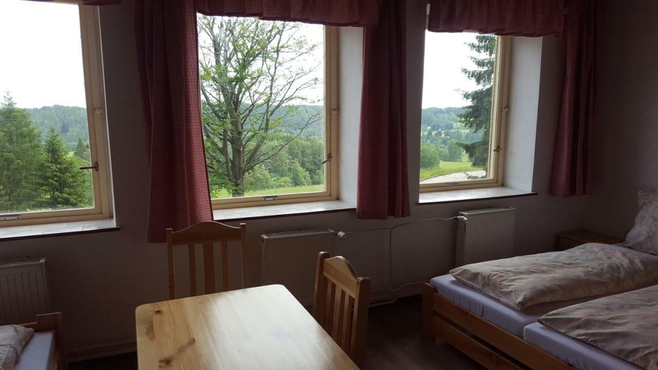 Rs Bernov Zatisi Hotel Nejdek Eksteriør billede